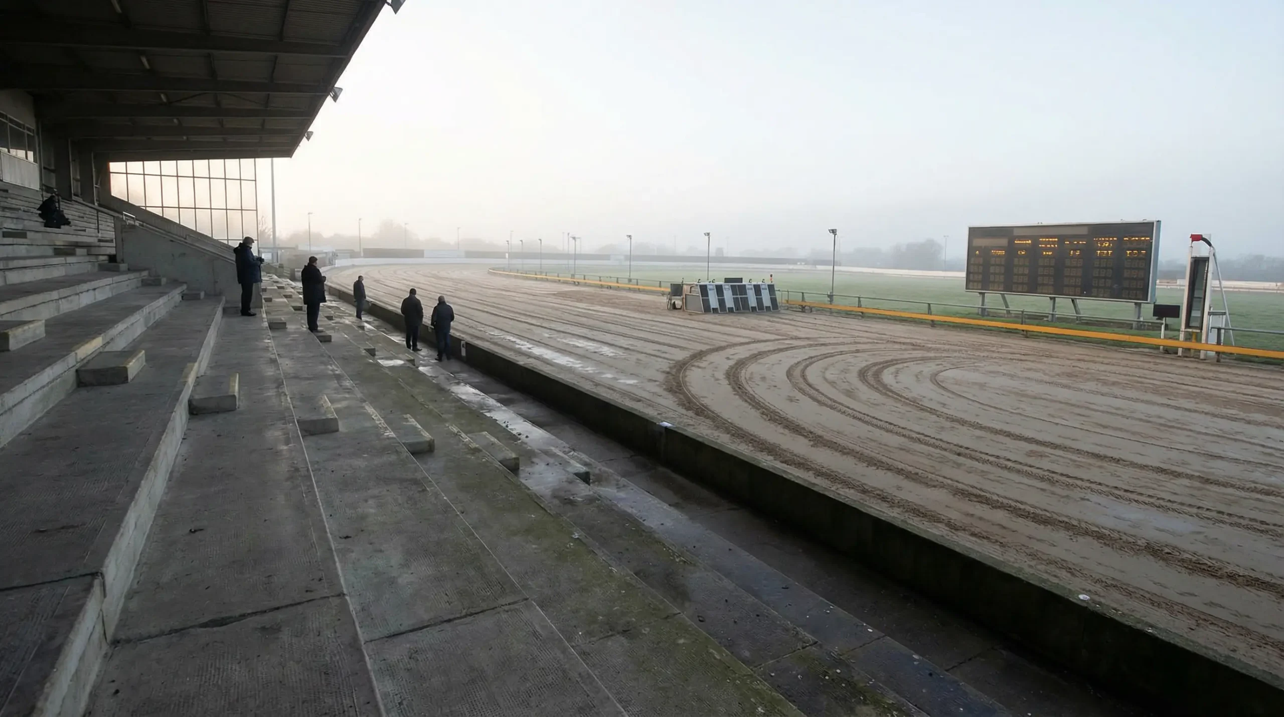 Morning BAGS greyhound racing meeting at a UK track